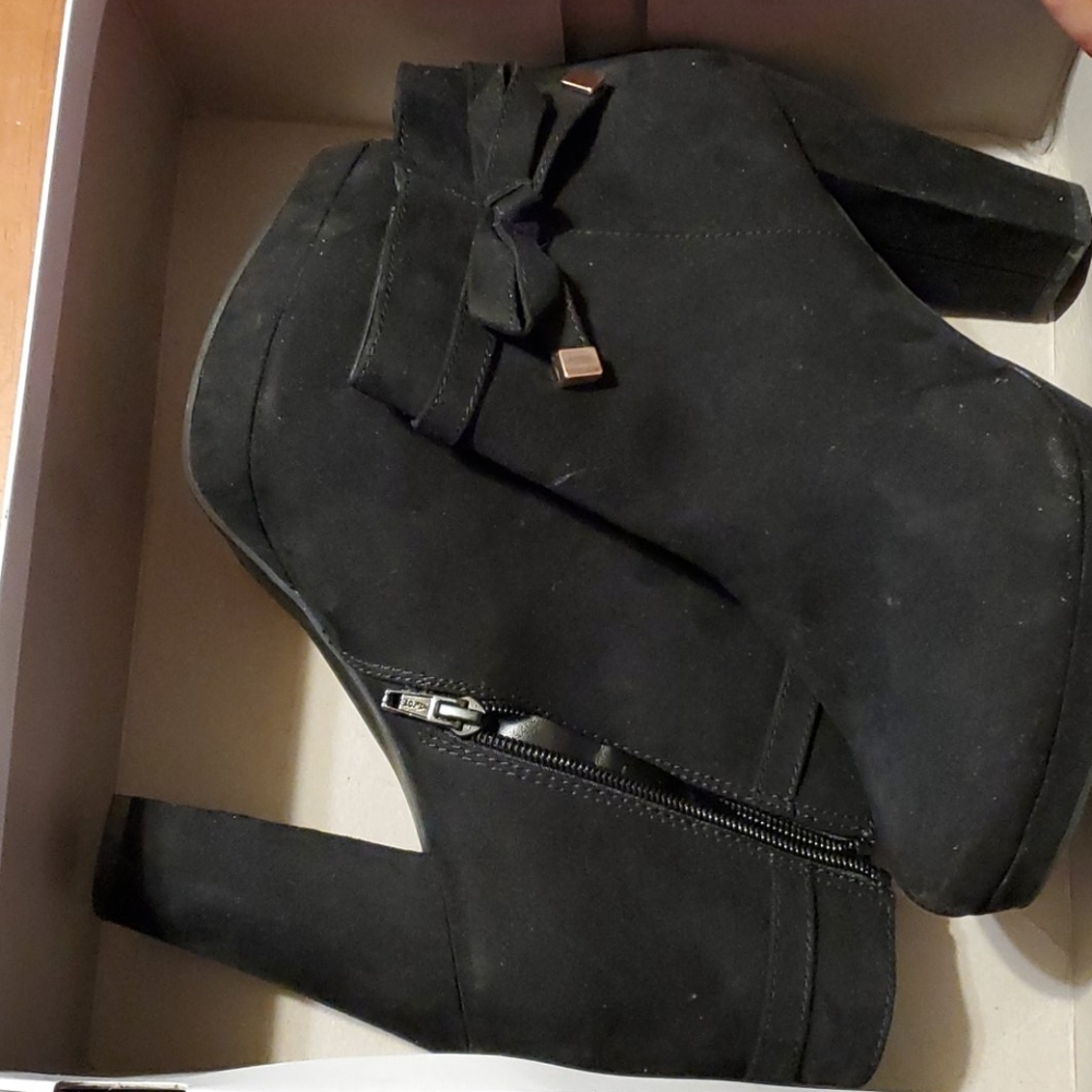 Booties Suede
